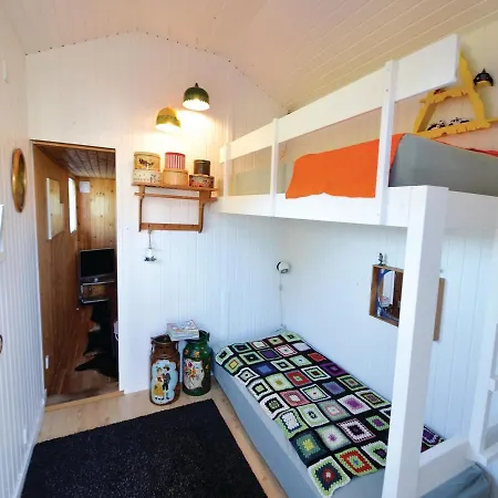 Three-bedroom Holiday In Ebeltoft