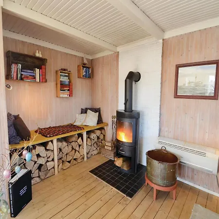 Three-bedroom Holiday In Holiday home